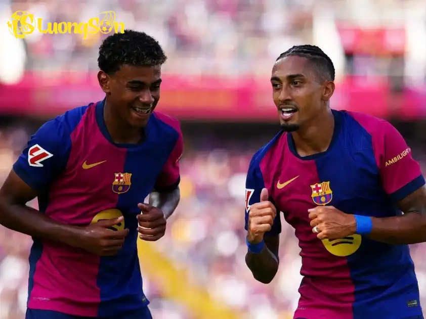 Với sự thiếu vắng của Lewadowski, Yamal và Raphinha sẽ mang trọng trách gánh vác hàng công của Barca ở thời điểm hiện tại (Ảnh: Goal) Với sự thiếu vắng của Lewadowski, Yamal và Raphinha sẽ mang trọng trách gánh vác hàng công của Barca ở thời điểm hiện tại (Ảnh: Goal)