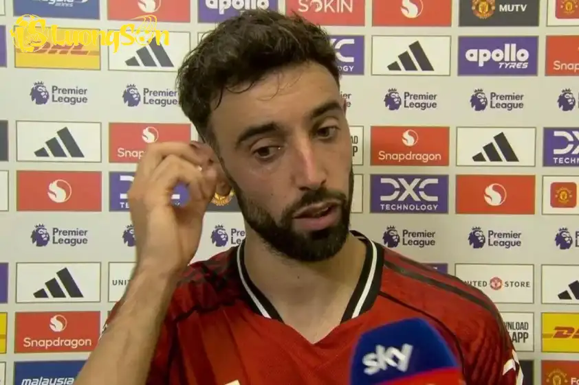 Bruno Fernandes trả lời phỏng vấn sau trận đấu