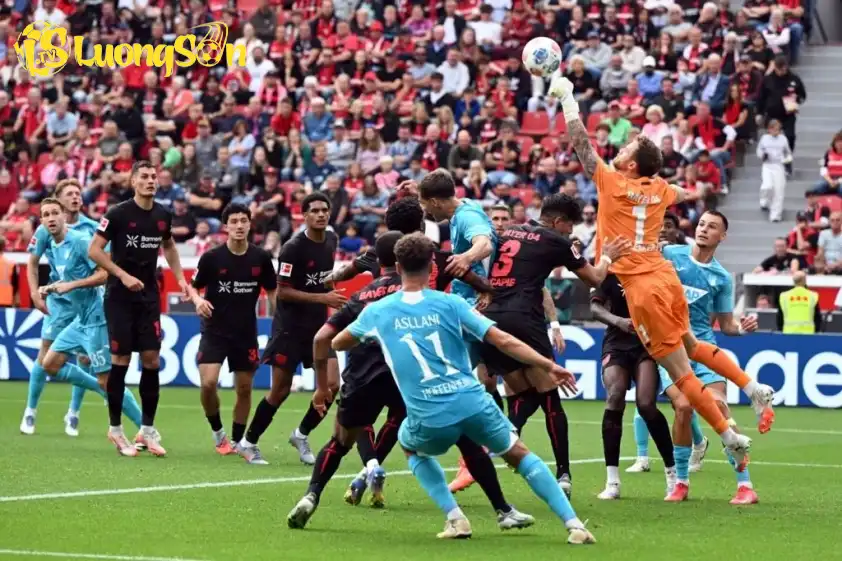 Leverkusen cần tìm lại sự ổn định sau mùa hè đầy biến động (Ảnh: PNP) Leverkusen cần tìm lại sự ổn định sau mùa hè đầy biến động