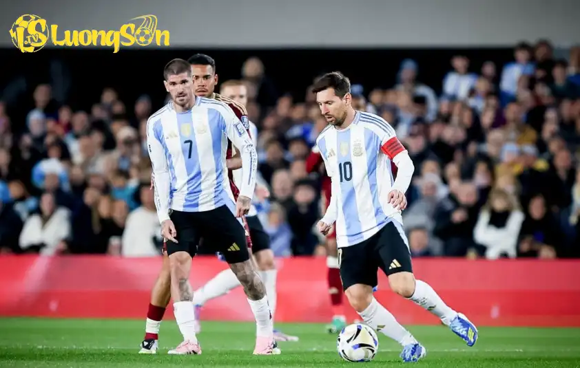 Messi và ĐT Argentina sẽ thi đấu giao hữu trong thời gian tới Messi và ĐT Argentina sẽ thi đấu giao hữu trong thời gian tới