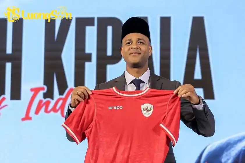ĐT Indonesia chưa tìm được HLV trưởng thay cho Kluivert
