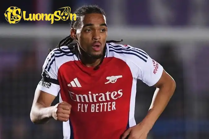 Robison thừa nhận bản thân có dòng máu Malaysia. Ảnh: BBC Robison thừa nhận bản thân có dòng máu Malaysia.