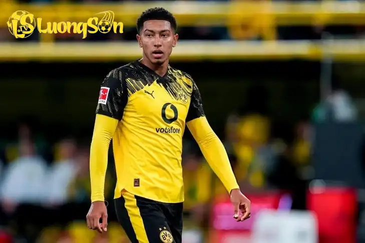 Jobe Bellingham gặp muôn vàn khó khăn tại Dortmund (Ảnh: GOAL) Jobe Bellingham gặp muôn vàn khó khăn tại Dortmund
